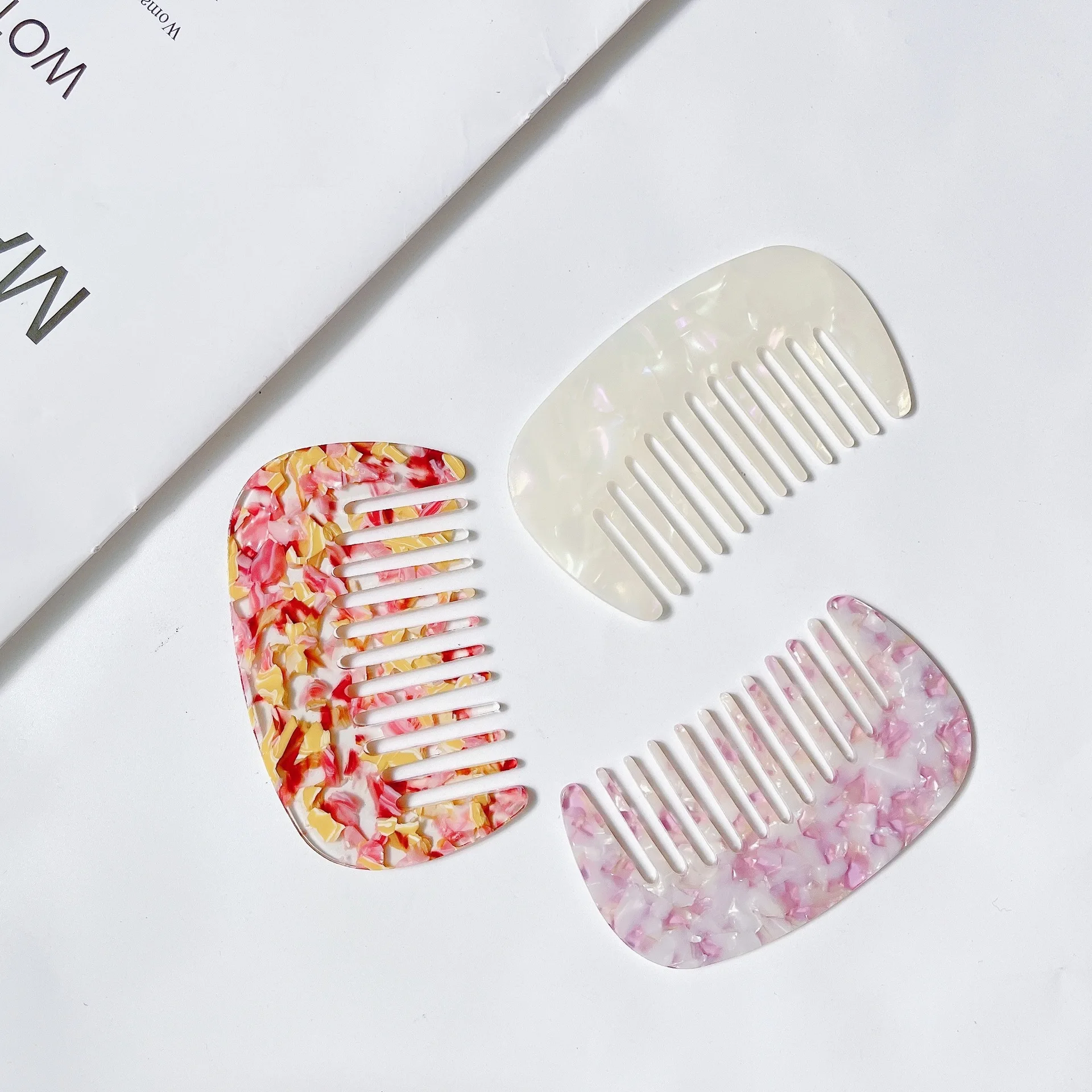 Custom Anti Static Detangle Acetic Acid Hair Comb Portable Marble Cushion Wide Tooth Hair Brush Cellulose Acetate Comb