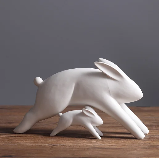 
A Family Of Three Rabbit White Porcelain Craftwork Ornament 