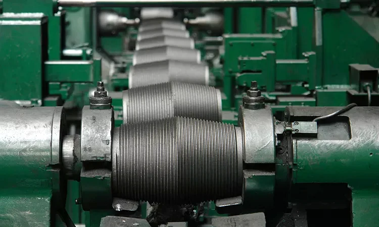 Графитовый электрод, цена лома графитовый пластинчатый электрод для электродуговой печи