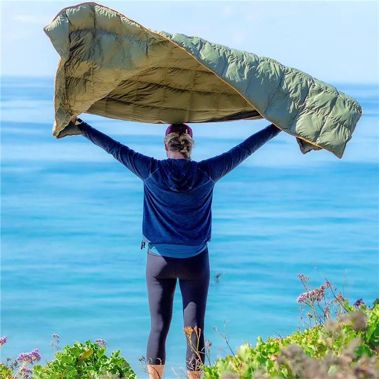 Puffy Printed Outdoor Camping Blanket for Traveling Picnics Beach Trips Concerts