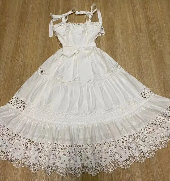 White Sweet Suspender Dresses 2024 Spring New Seaside Resort Style Lace Splicing Bow Tie Waist Long Dress Women