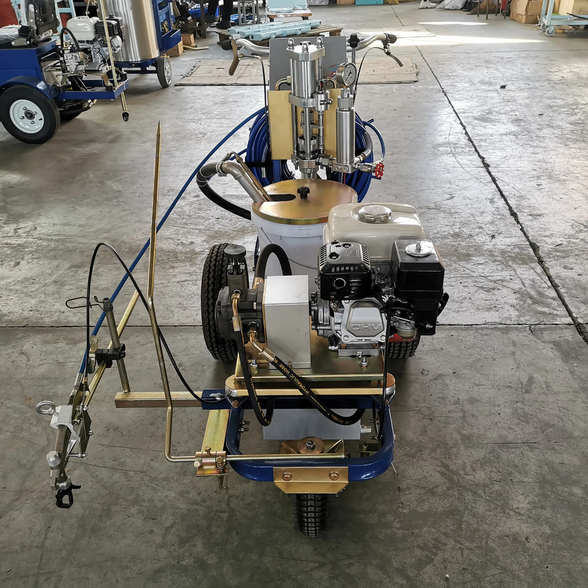 Холодная пластиковая дорожная маркировка термопластичная холодная дорожная краска с лакокрасочным роликом