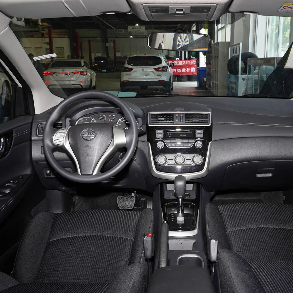 Лидер продаж левосторонний седан 5 мест 1 6 л новые автомобили nissan tiida газовый в наличии