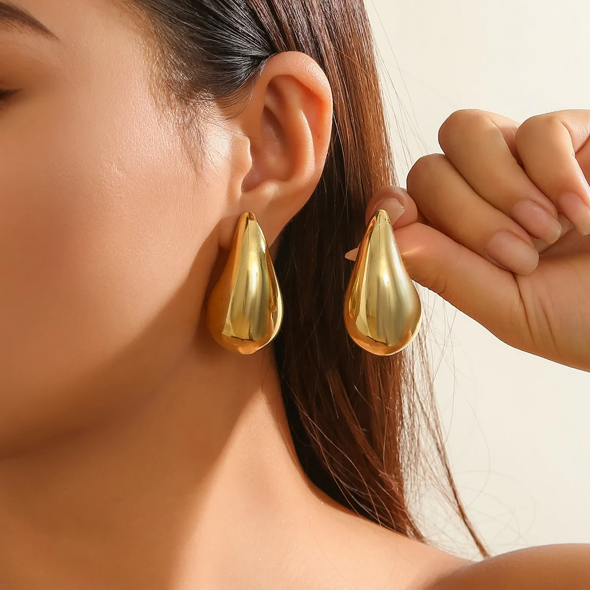 Fashion Punk Smooth Gold Plated Exaggerate Dupes Teardrop Chunky Bottega Stud Earring For Women