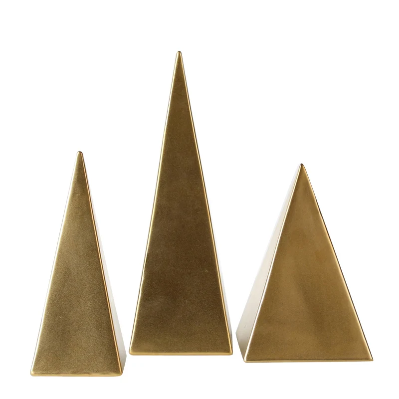 Classic Gold Luxury Ceramic Abstract Home Decor Accessories Pyramid Decorations
