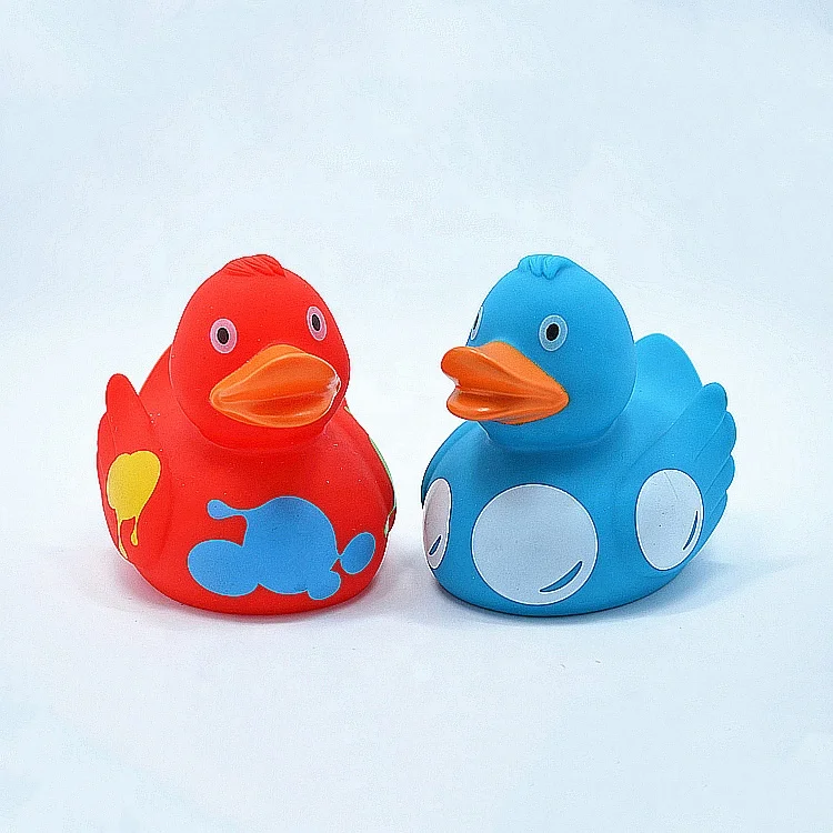 Wholesale Free Sample Squeeze Promotional Floating Customise Rubber Duck Bath Toy Set