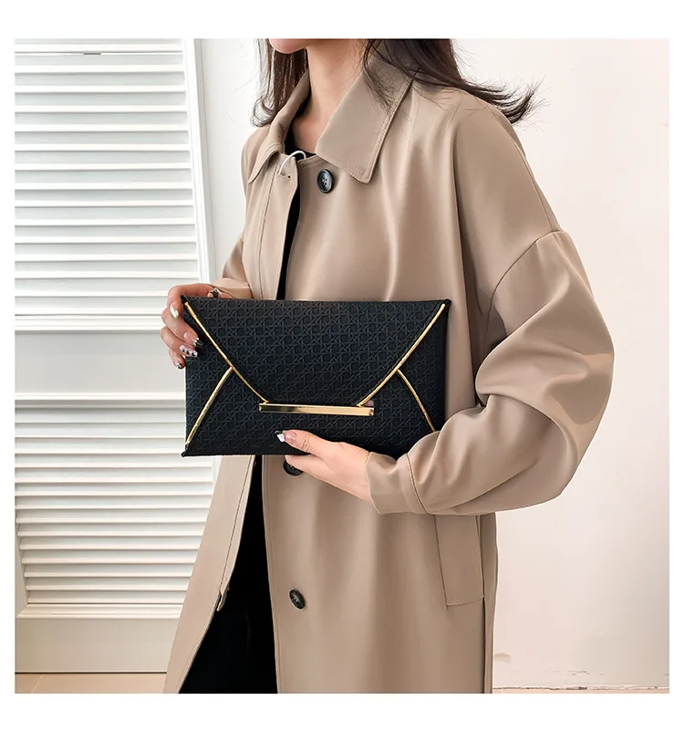 2024 New Spring Unique Fashion Wholesale Pu Leather Designer Women Envelope Bags Ladies Clutch