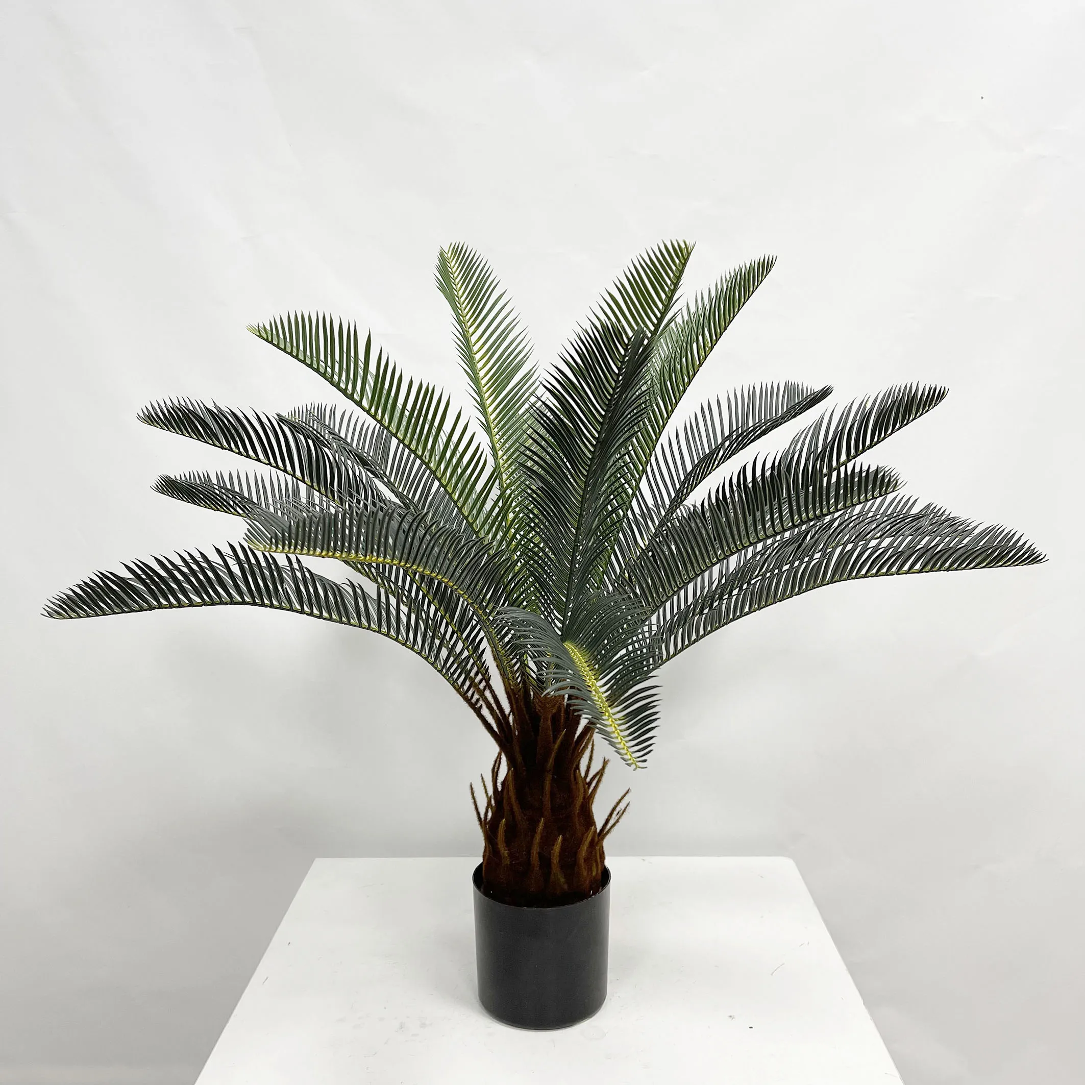 Tropical Artificial Sago Cycas Palm Tree Plastic Silk Fake Cycads Plant Cycas Revoluta For Sale Indoor And Outdoor Decorative