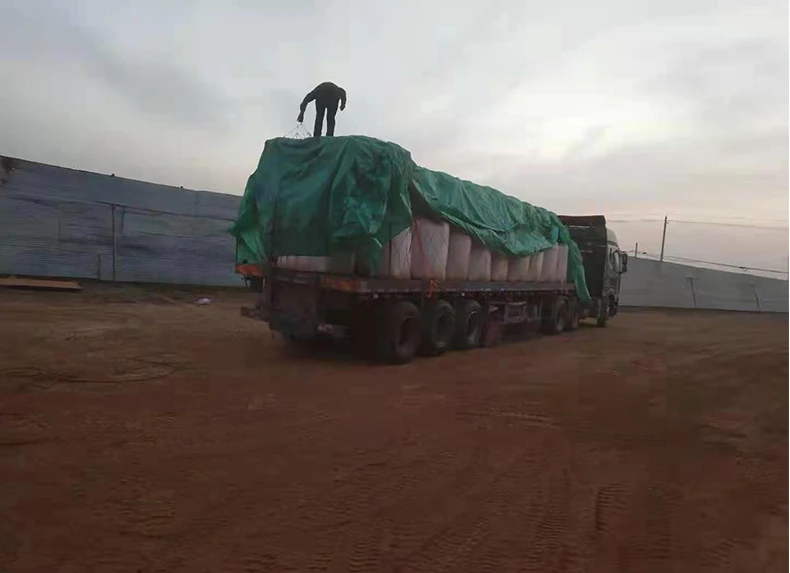 YIHANG iron oxide desulfurizer for H2S removal / ferric oxide desulfurizer removal sulfur high quality per ton price