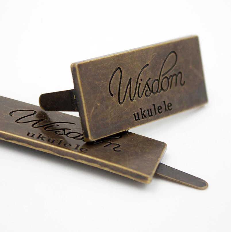 
Factory Customized Metal Tag for Jewelry or Garments 