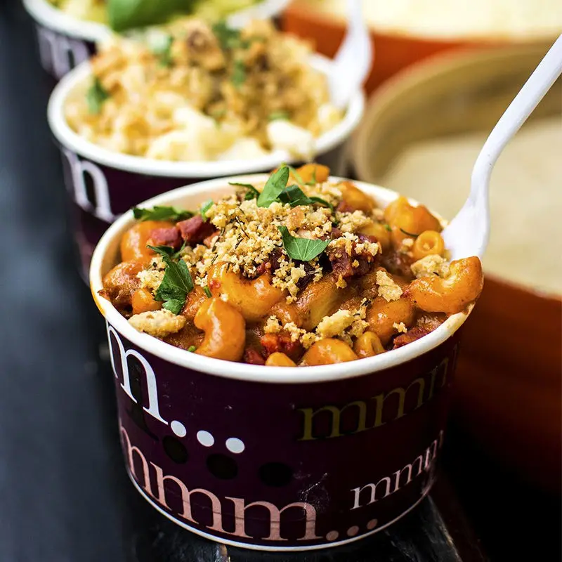 Biodegradable Restaurant Packaging Take Out Fast Food Paper Container Disposable Round Kraft Paper Noodle Soup Cups Container