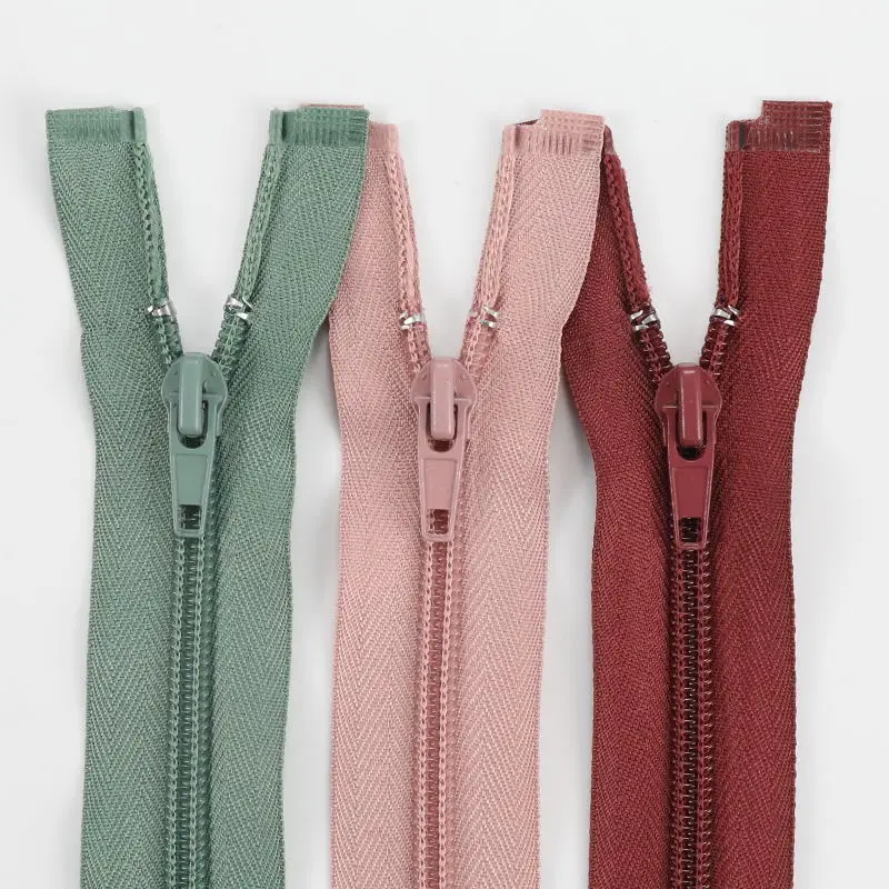 Younus Best Seller 3# 5# Nylon Puller Open-end Auto Lock Zipper For Cloth Coat Decorative Zipper