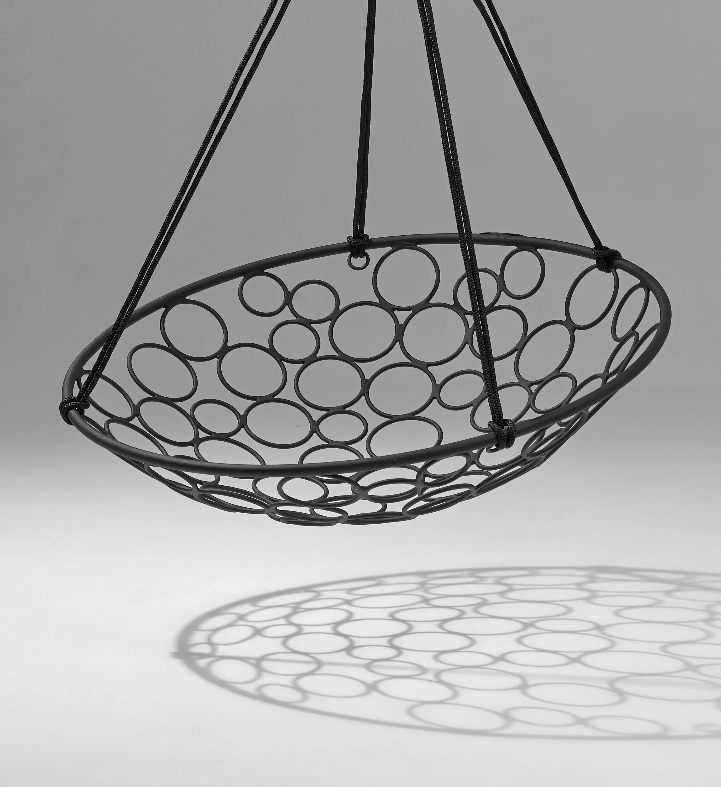 Modern Hanging  Basket Circle Swing For Your Home And Garden