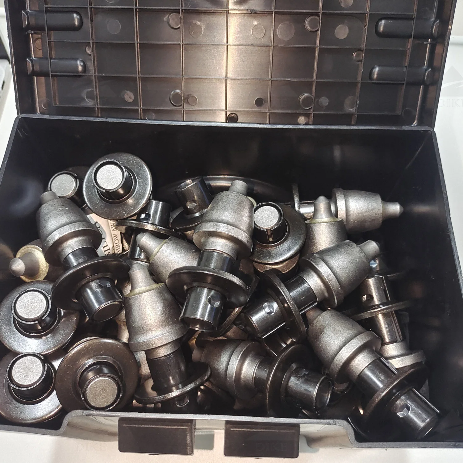 free sample road milling teeth carbide alloy for wirtgen w1900 w2000 machines bullet teeth for drilling machine