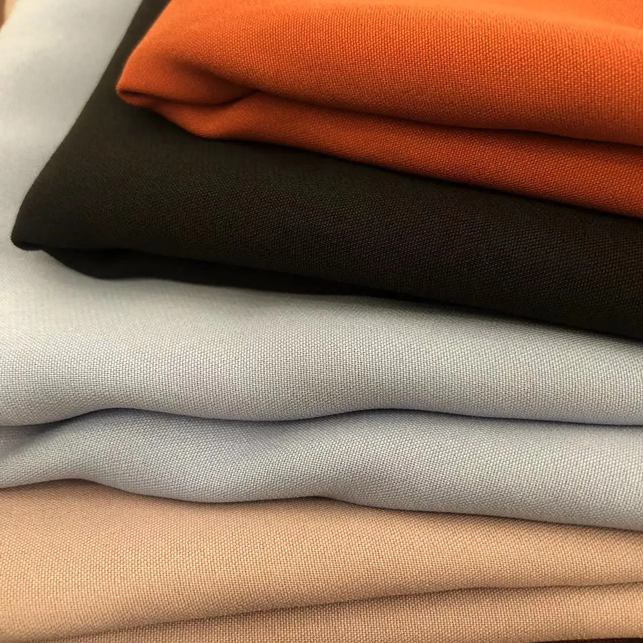 100% polyester 2 way stretch soft heavy weight crepe fabric for fashion dress/250GSM polyester wool peach stretch crepe fabric