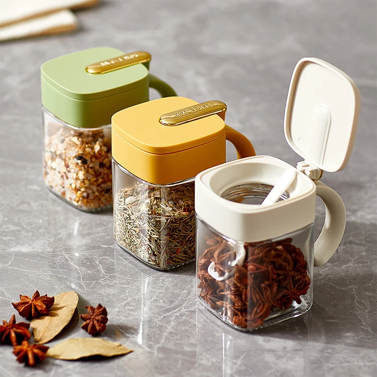 Hot Selling Seasoning Jar Kitchen Glass Spice Storage Jar Glass Spice Bottle with Spoon