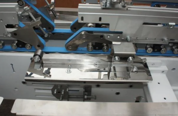 PRY-ZH900D Automatic Carton Prefolding  Box Bottom Lock High Speed Folder Gluer