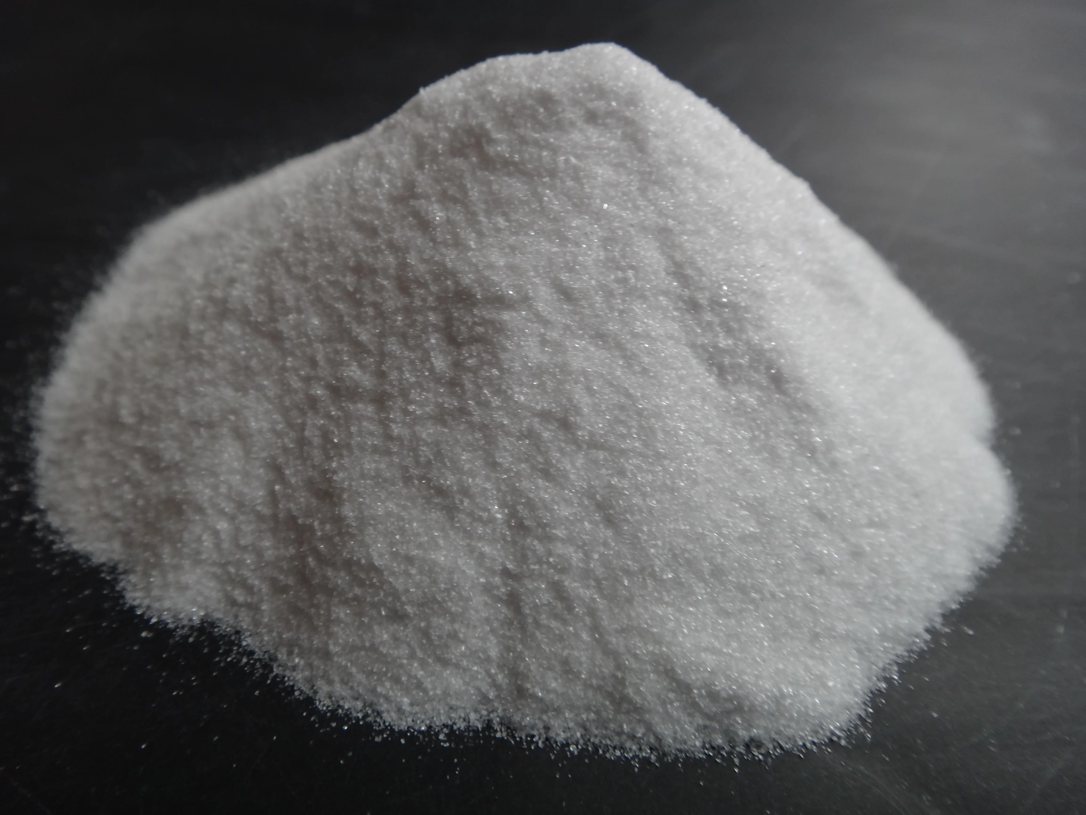 Ordinary Silica Sand is made of natural quartz ore