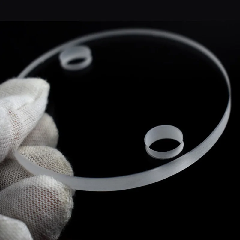 
Transparent quartz glass disc with hole 