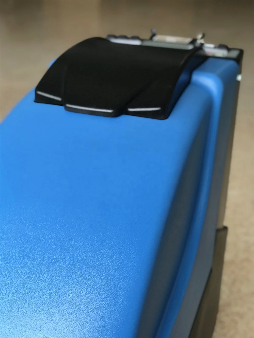 
MLEE20BT Inventory Factory Shops Garage Floor Scrubber Drier Marble Tiles Wet Dry Automatic Walking Floor Cleaning Machine 