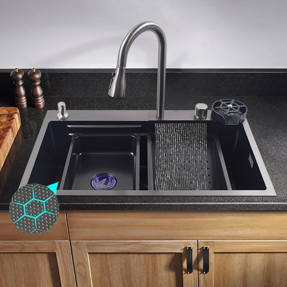 Антибактериальная умная водопадная кухонная раковина SUS 304 с черным медовым гребнем PVD и нано