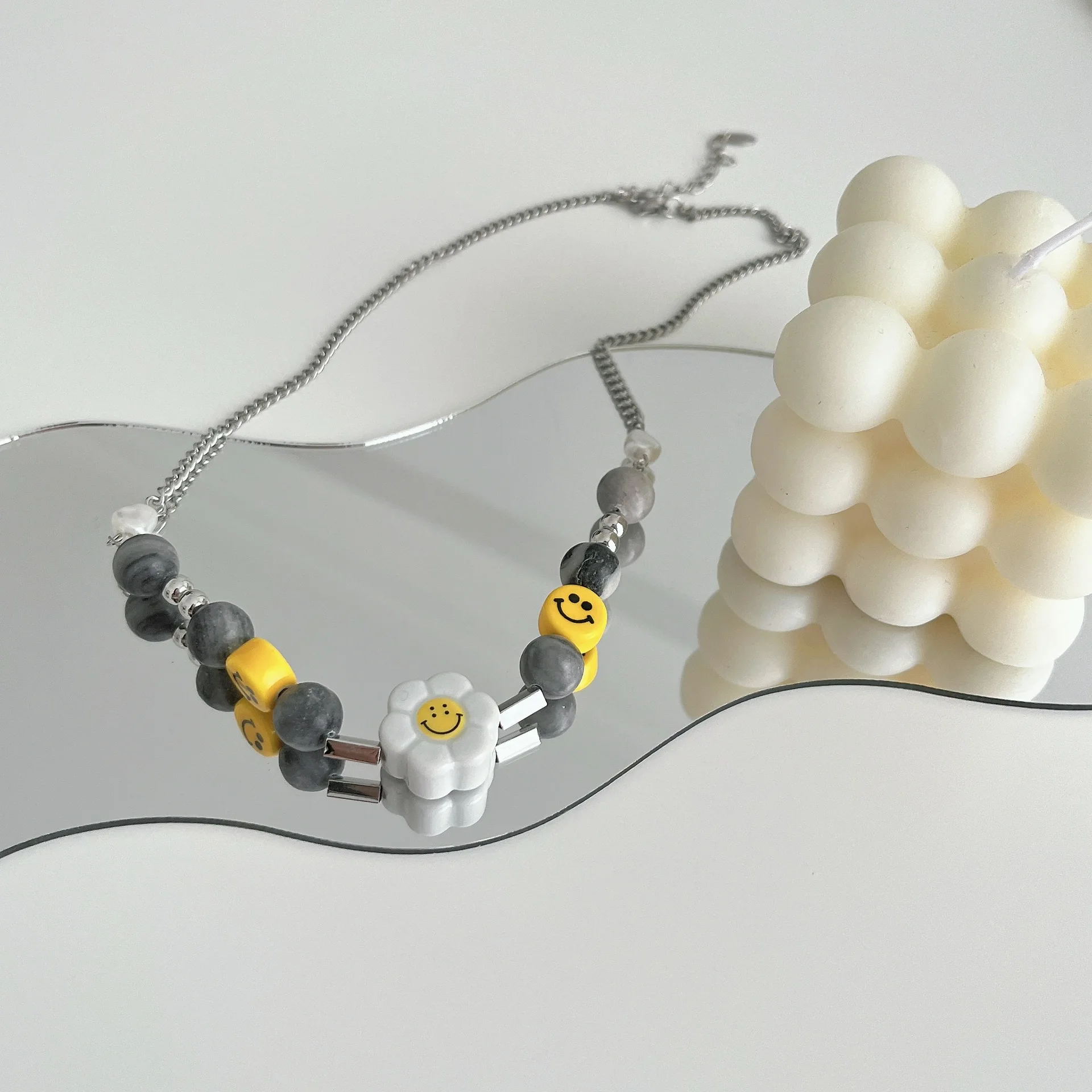 Vershal B344 Japanese Style Silver Plated Trendy Smiling Face Flower Pendant Necklace