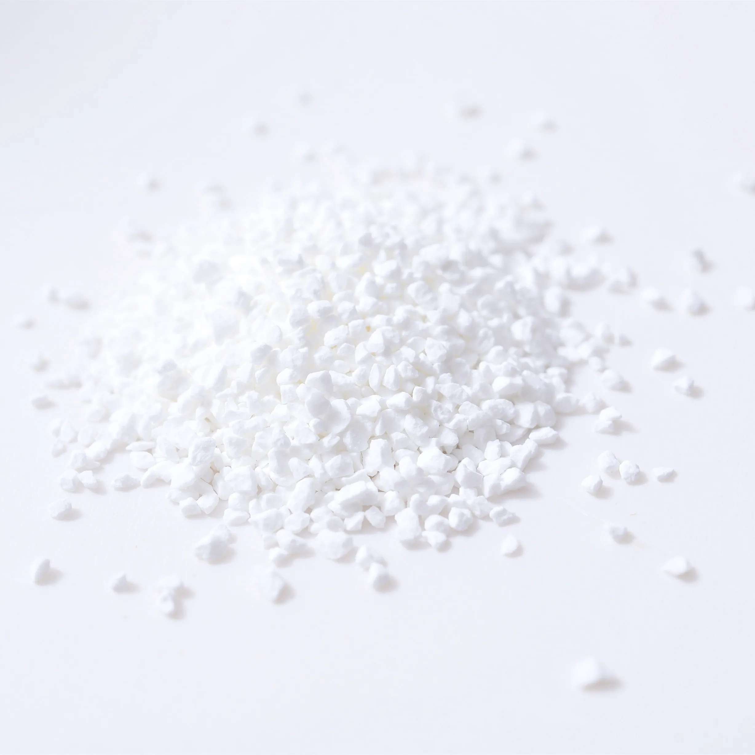 LC240717E Chlorine Manufacturer 8-30 Mesh Chlorine Granules For Swimming Pool