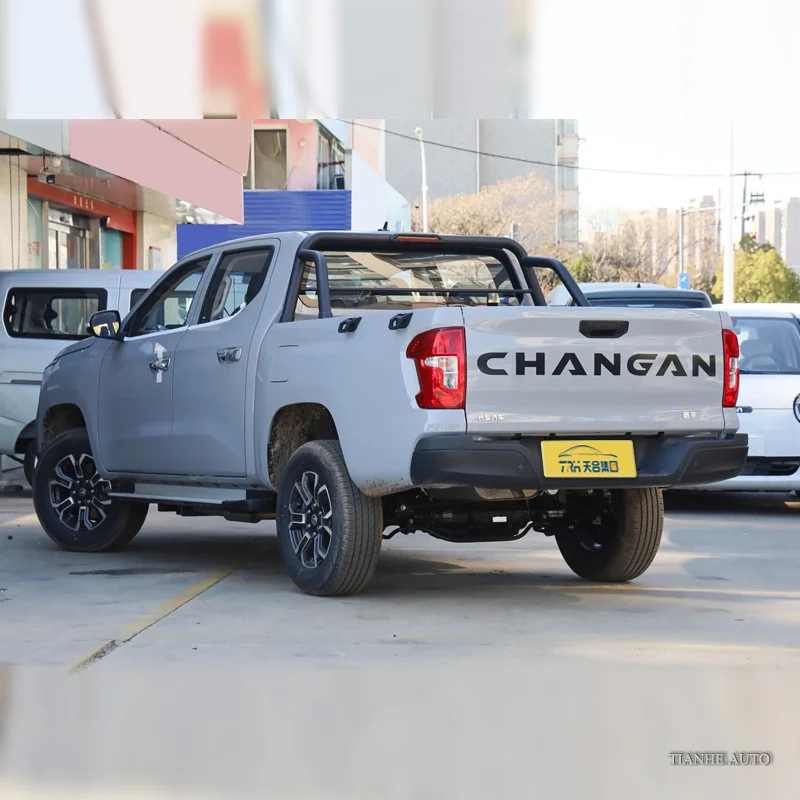 Китайский автомобильный Охотник Changan 2024 воин Делюкс один электродвигатель стандартная коробка