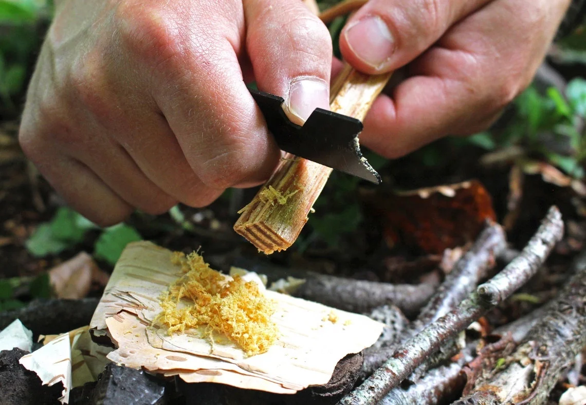 1/2 inch Wood Handle Firestarter Kit Ferro Rod with Fatwood Stick Fire Starter Tinder