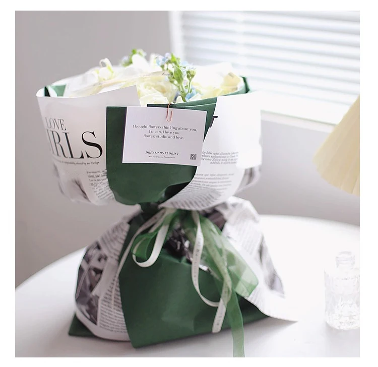 Fresh flower bouquet wrapping paper English newspaper retro fashion weekly Oya paper waterproof packaging material