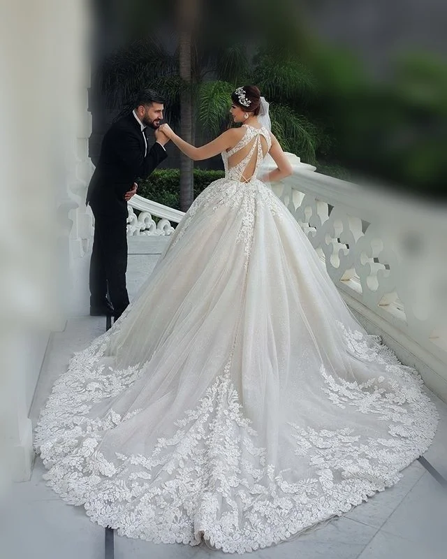 Best Selling Bridal Luxury Lace Wedding Dress Ball Gown For Bride Custom Made