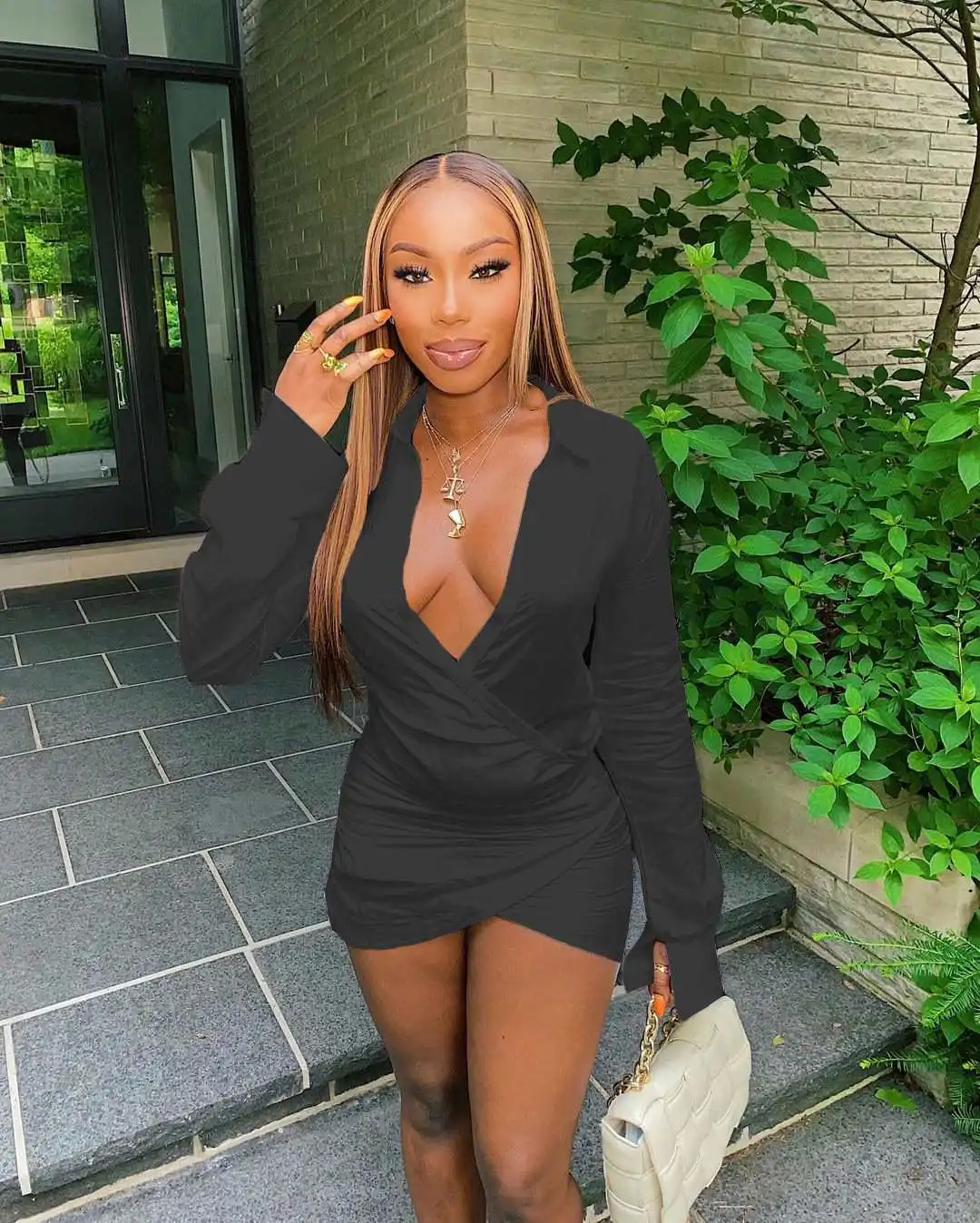 High Quality Sexy V Neck Long Sleeve White Black Party Club Dress Ladie Autumn 2021 Women Fashion