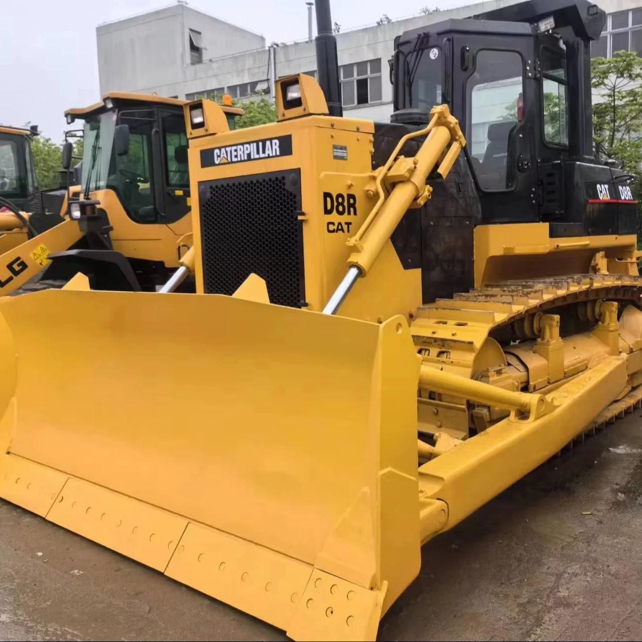 Подержанный гусеничный бульдозер CAT D8R японская Подержанная машина CATD8R для продажи