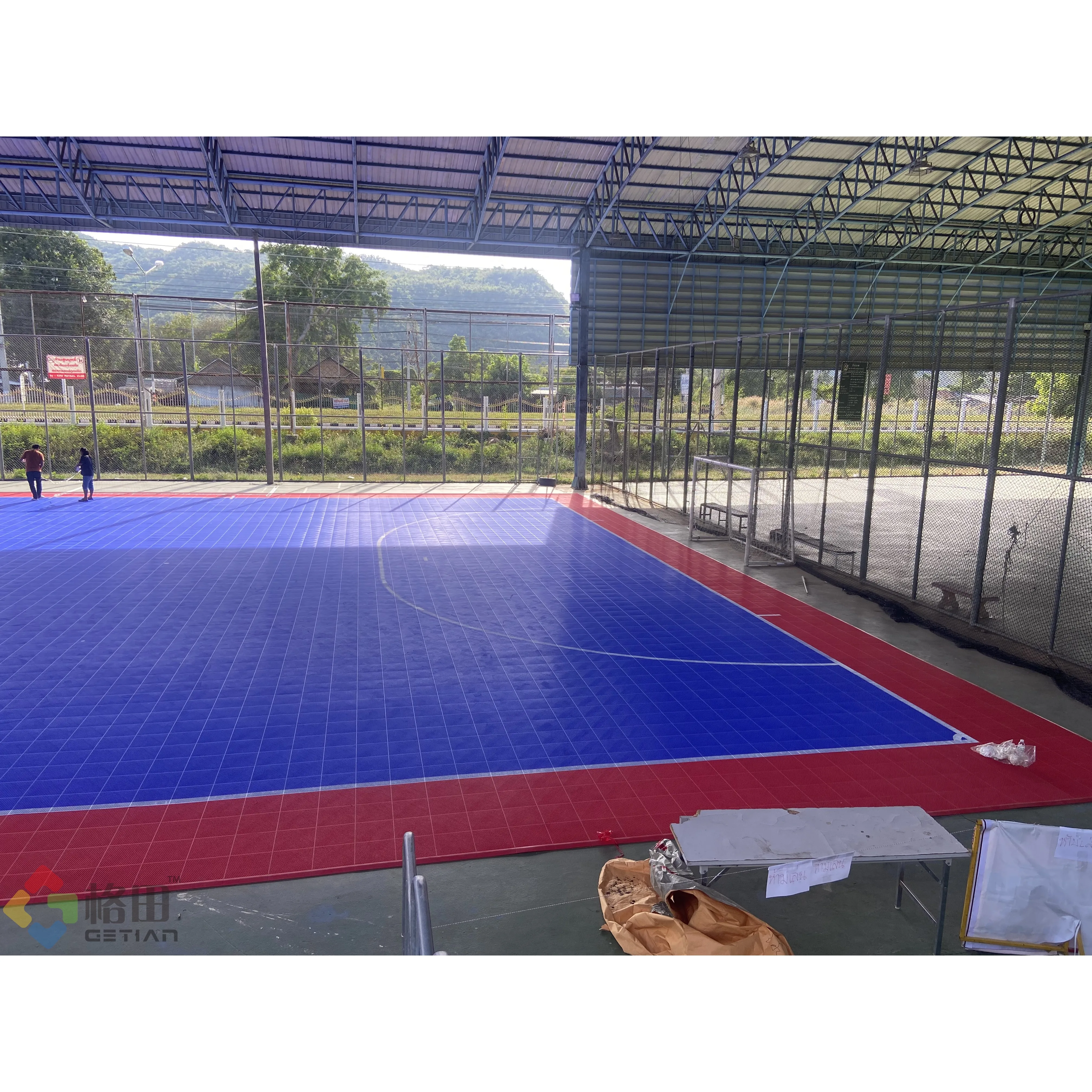 Quality guarantee pp interlocking basketball field
