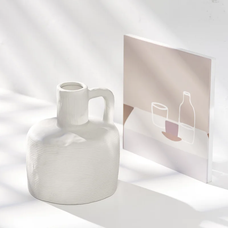 Hot Selling Nordic Vase Home Decoration White Flower Vase Small Ceramic Bud Vase