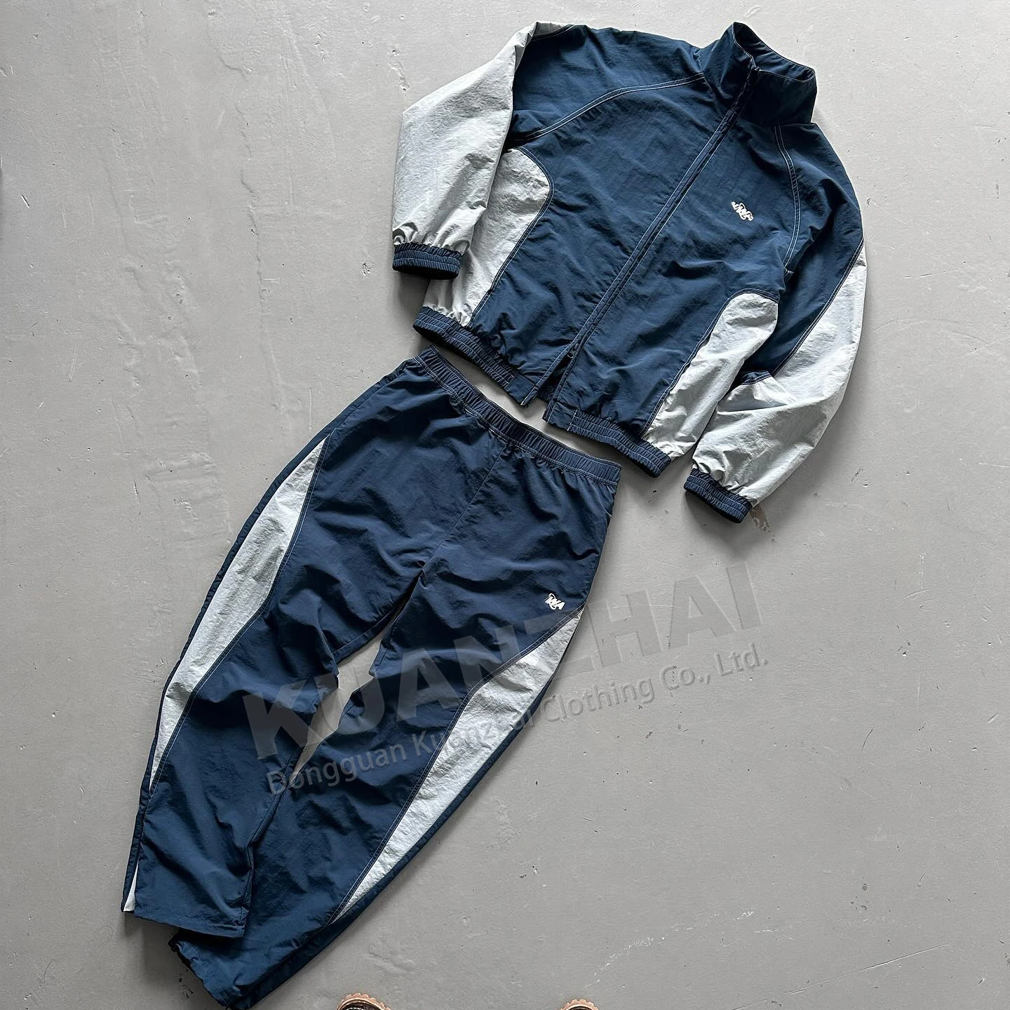 tracksuit manufacturer baggy sport sweatsuit color blocked two tone track wind breaker tracksuit jacket and jogging set for men