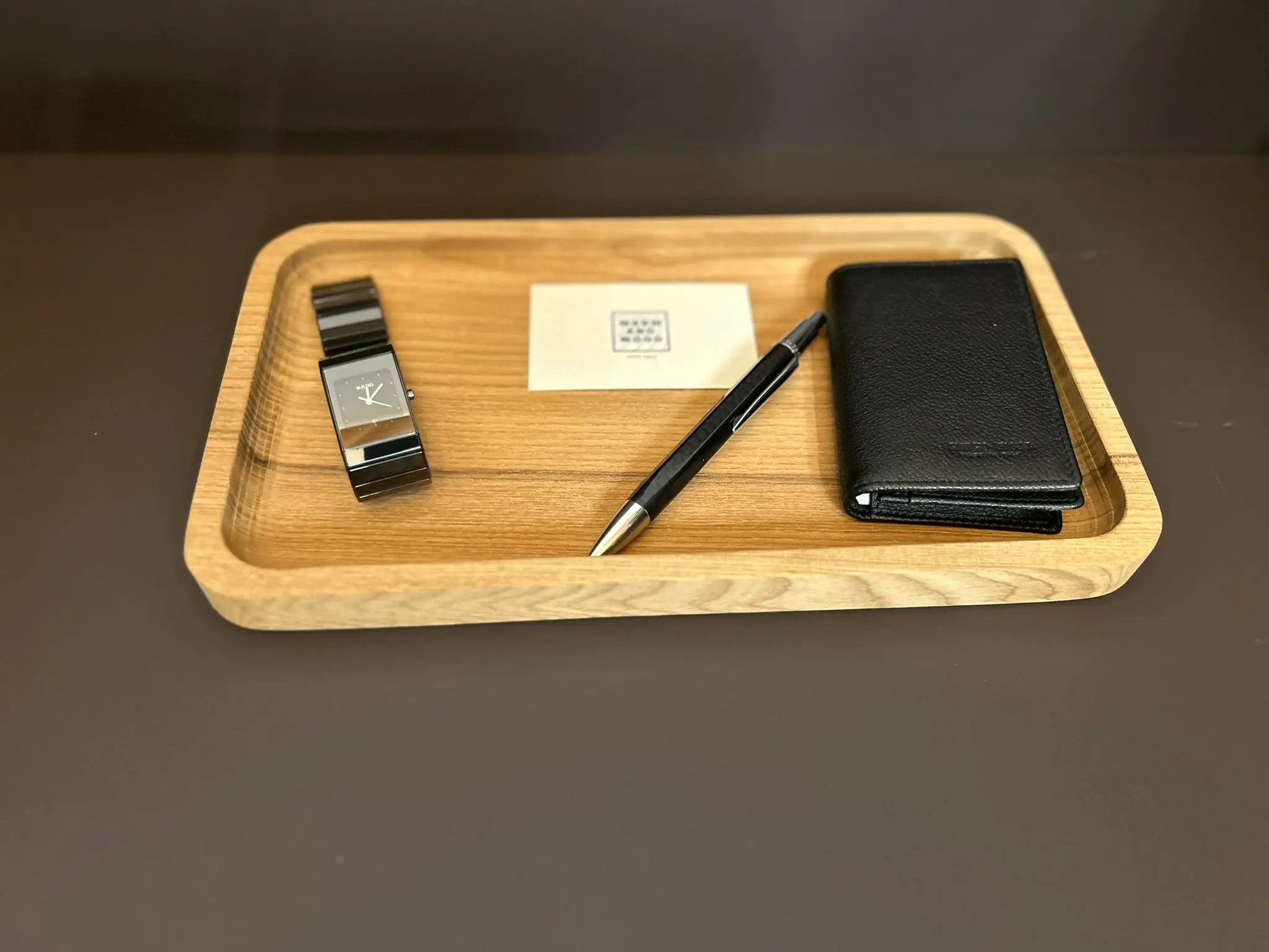 Italian Home Decor Wooden Products Handmade Durable Room Decoration Tray For Export in Heat Trated Italian High Quality Wood