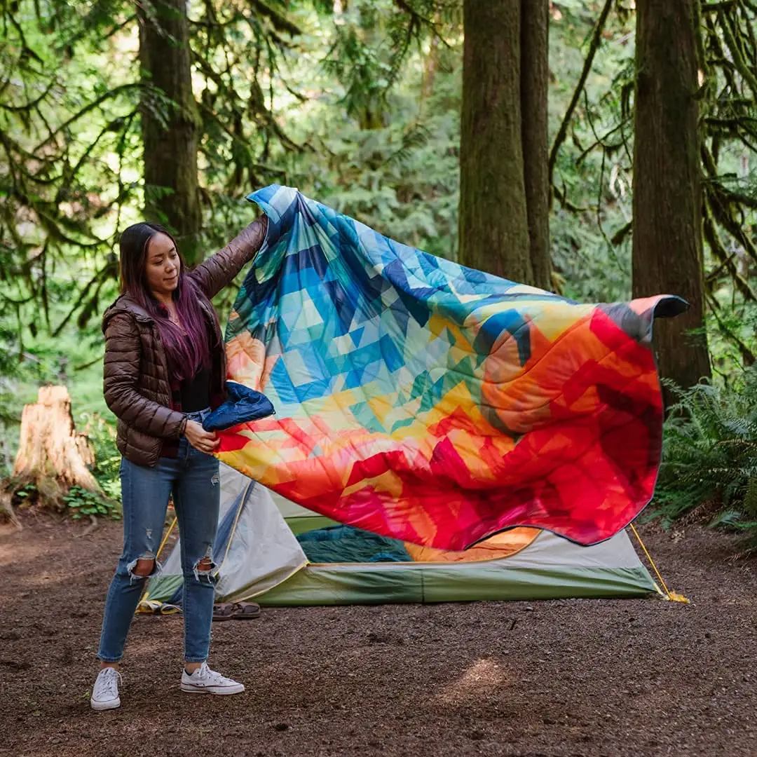 The Original Nylon Outdoor Blanket Down Camping Puffy Blanket Custom Quilted Outdoor Blanket for Traveling Picnics Beach Trips