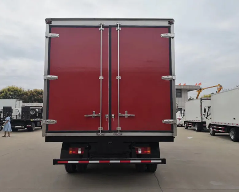 HOWO 4x2 6*4 8tons 10tons Refrigerator Trucks Refrigerated Truck Cooling Van Vehicle for Nigeria