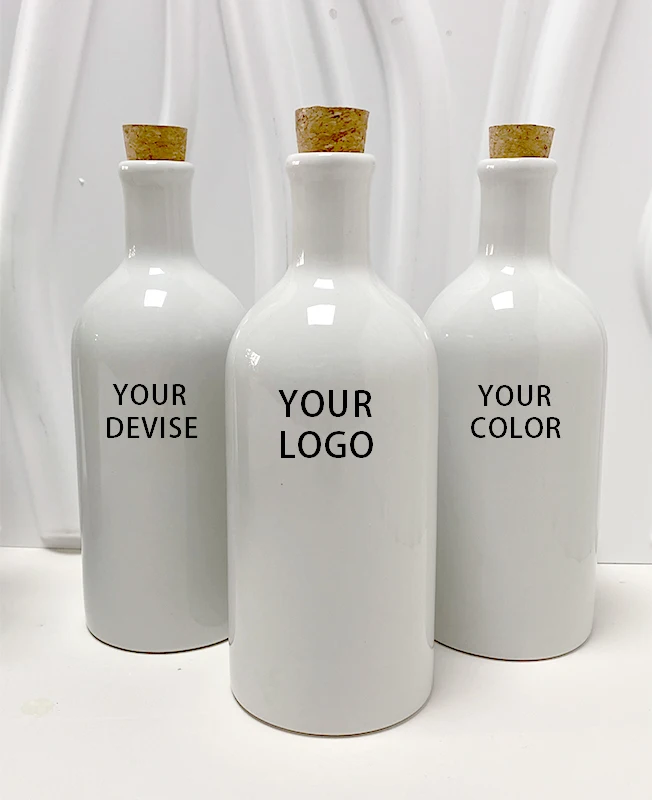 OEM&ODM Nordic Smooth Surface  Custom  Luxury Restaurant Ceramic White Olive Oil Bottles  With Wooden Cork lid  Wholesale