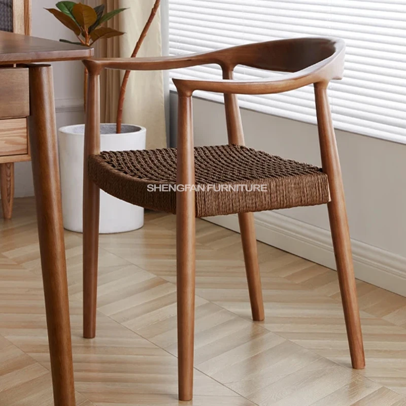 Factory Popular Presidential Office Chair Wood Coffee Western Restaurant Arm Chair Wood Dining Chair With Cushion