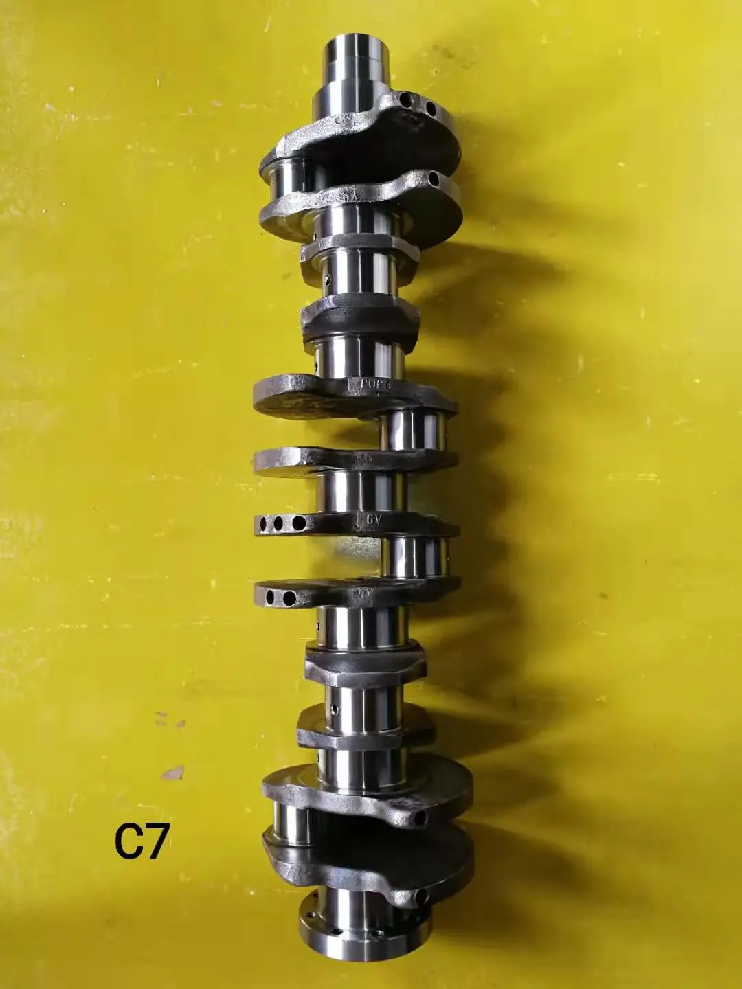 Crank Shaft C9 diesel engine parts  C9 crank shaft  for  Isuzu engine C9 wholesale  crankshaft