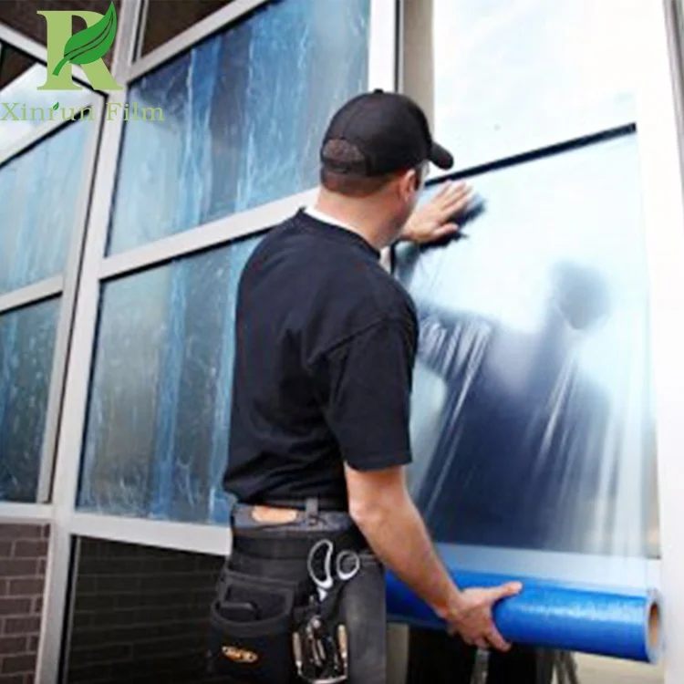 Клейкая пленка для защиты поверхности от царапин