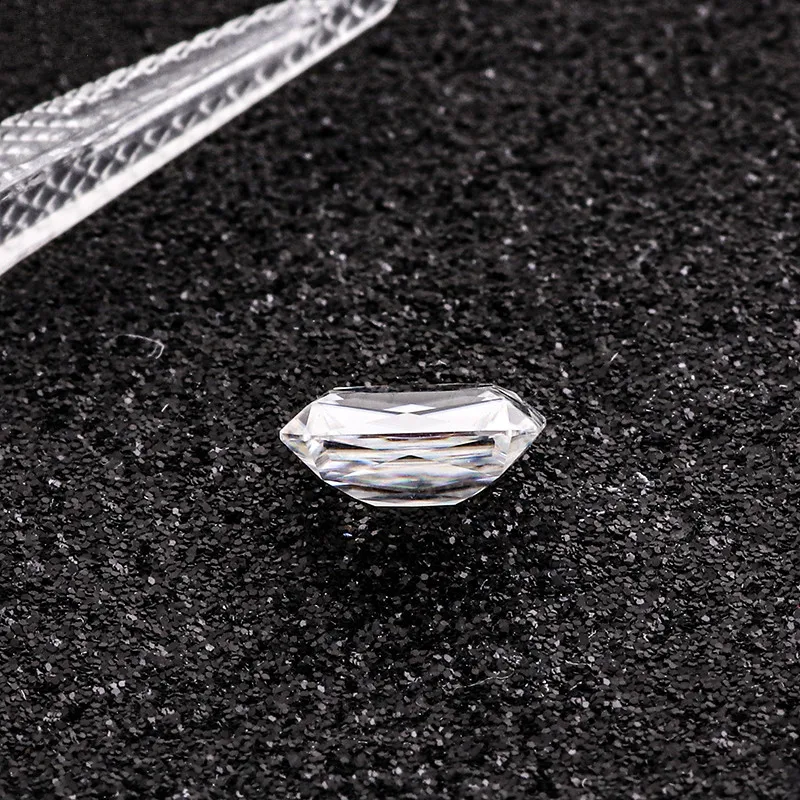 Redoors Special Diamond Cutting Moissanite Loose Stones DEF 77 Facets Emerald Cut VVS White Moissanite Stone On Sale