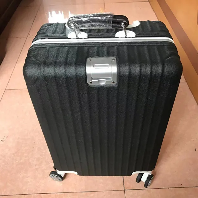 Автомобильное защитное полиуретановое покрытие с высокой прочностью на