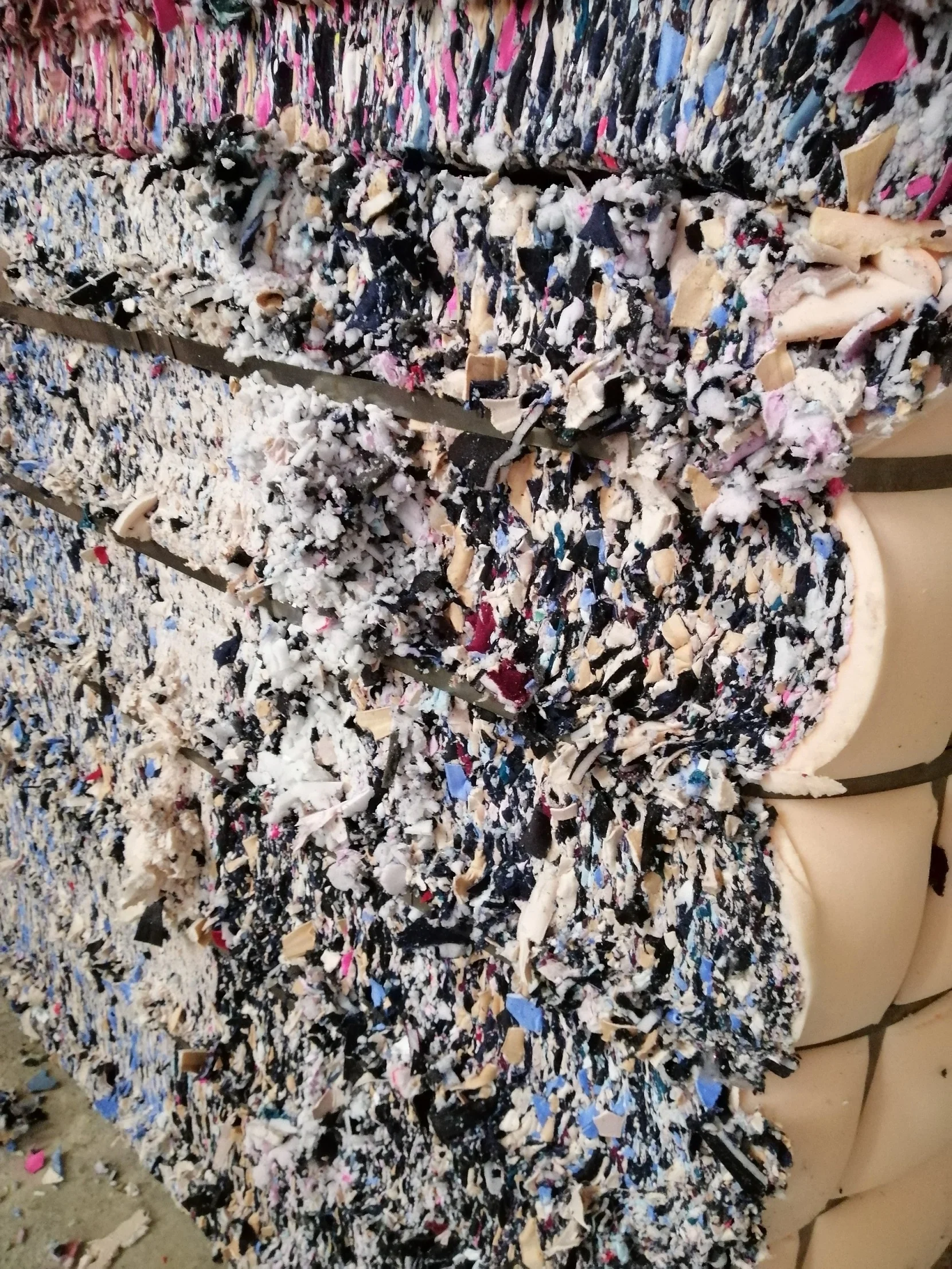 cheap shredded Bra foam scrap fabric sponge 100% dry clean shredded waste pack scrap pillow fillings