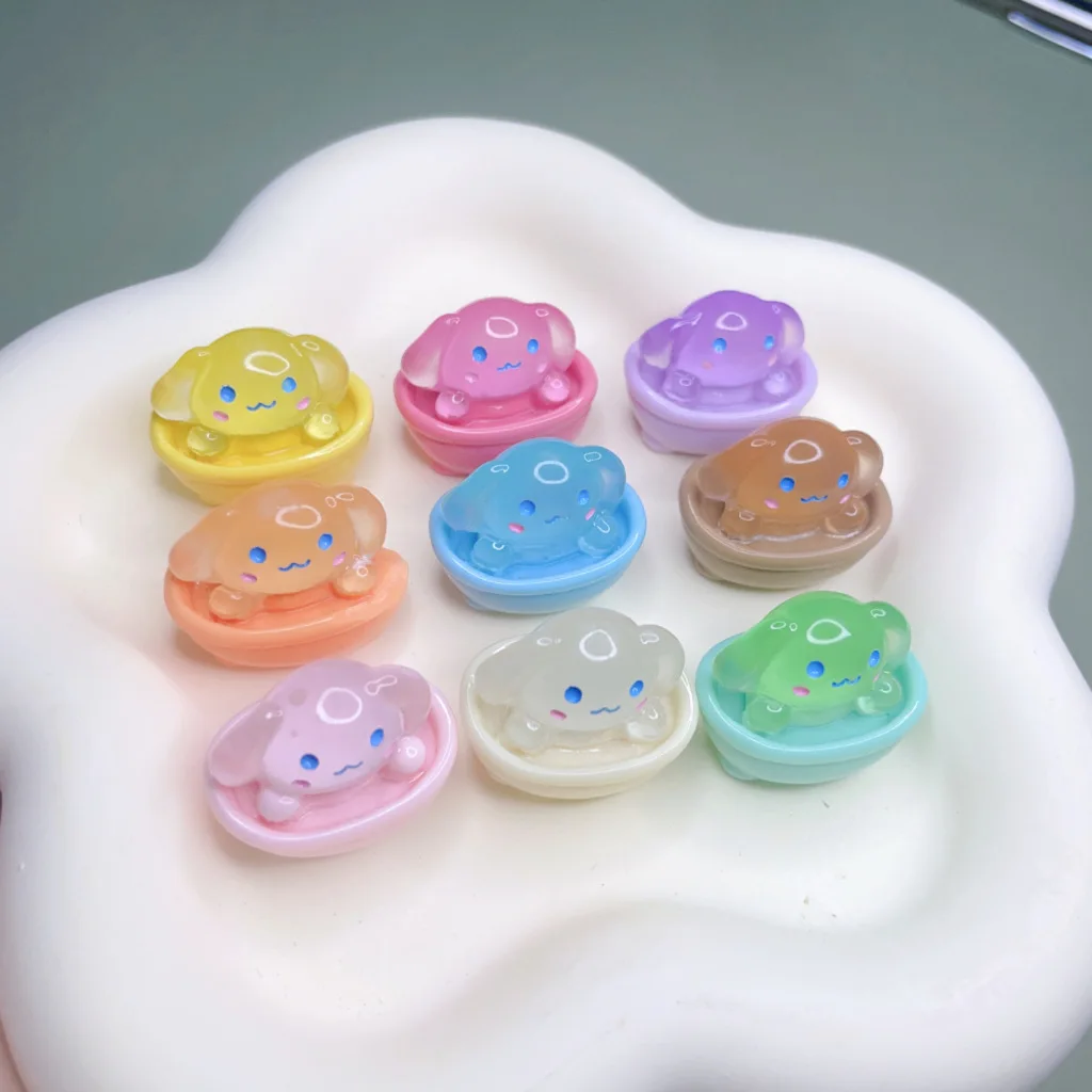 New 3D Big Eared Dog Cartoon Luminous Resin Charms Glow In Dark Resin Pendant  for Decoration