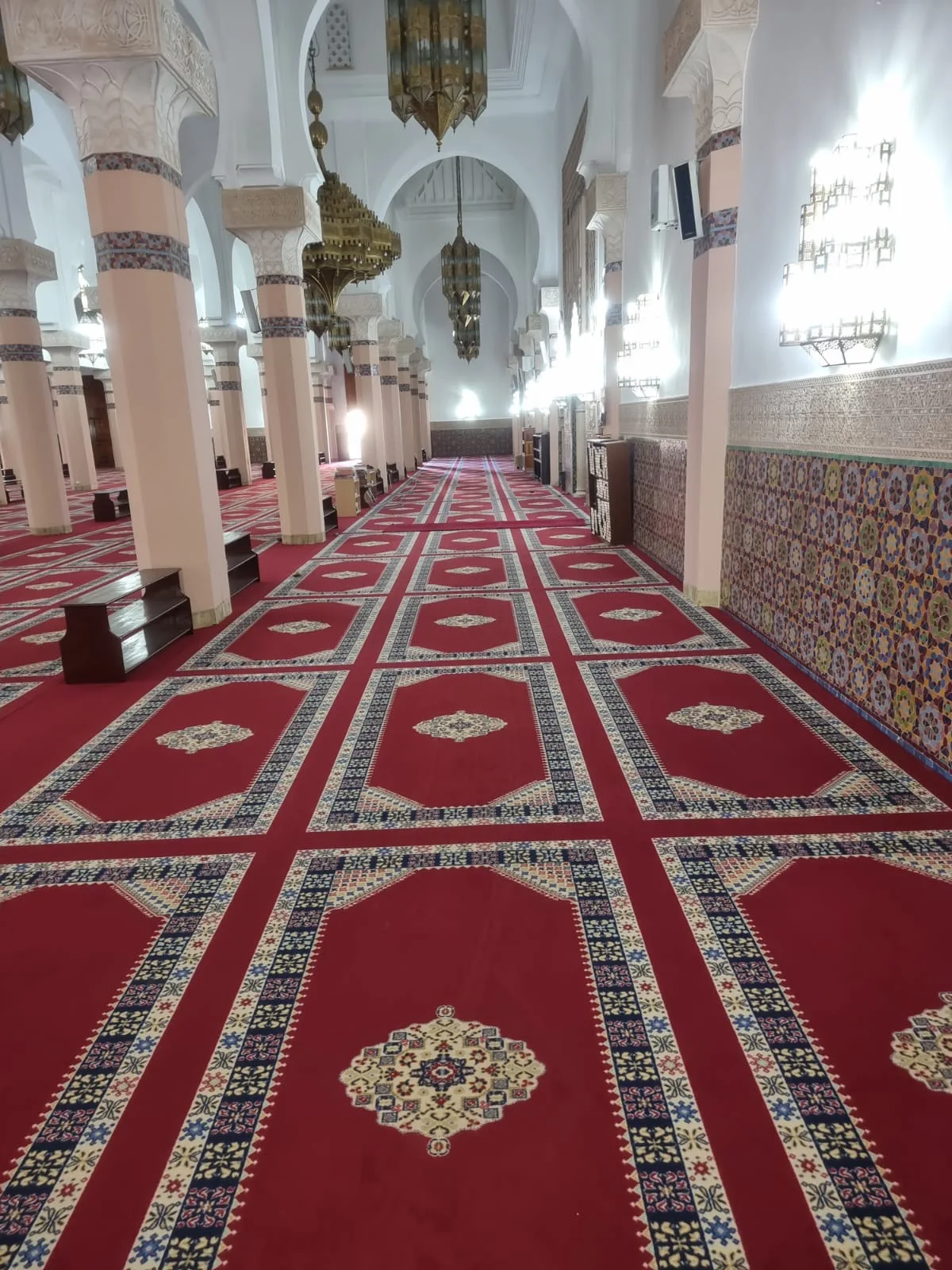 Carpet factory customizes Akminster printed Wilton craft Muslim Islamic Mosque high-quality prayer wall to wall Prayer Carpet