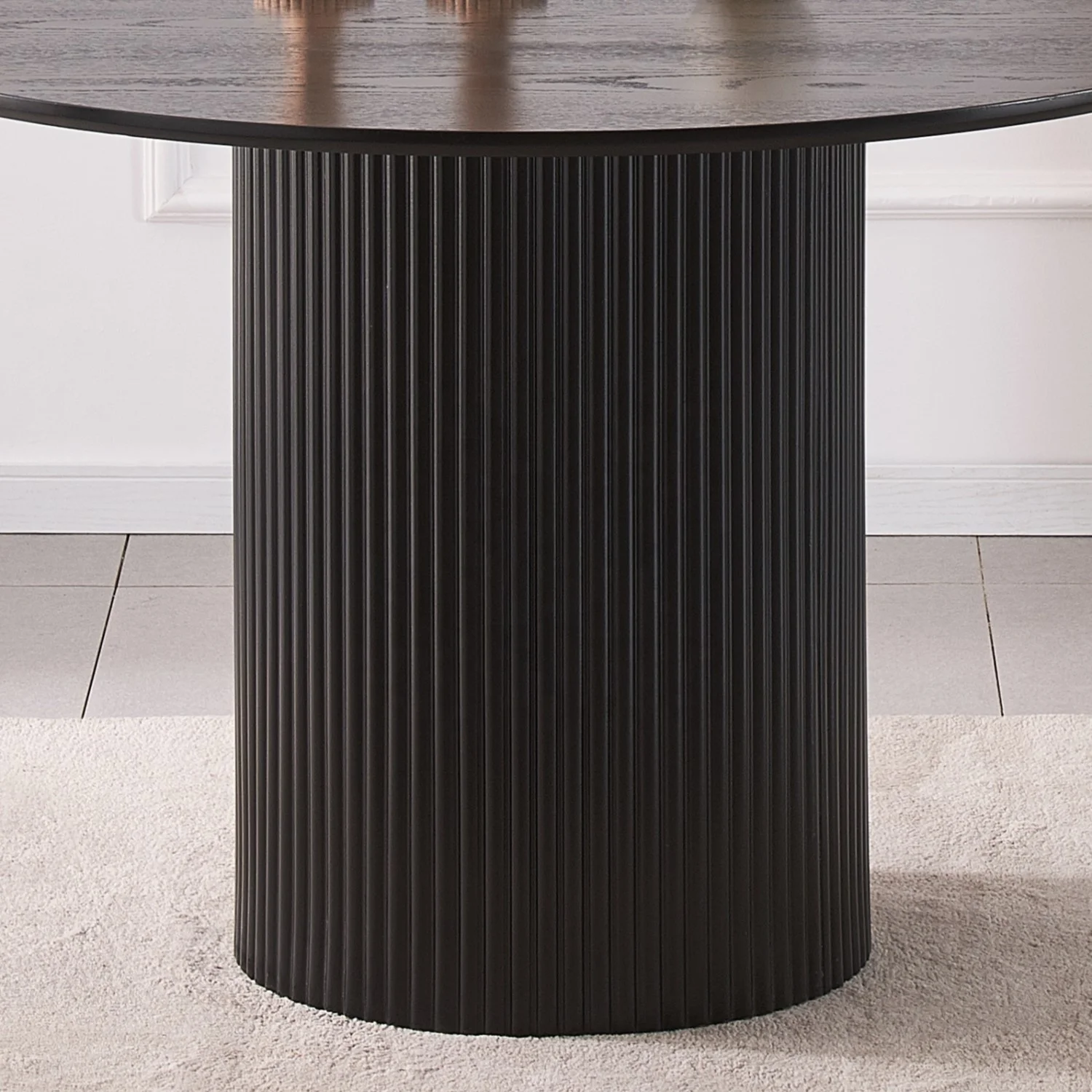 Modern Dining Room Furniture Restaurant Piper Fluted Table Wholesale Round BLACK MDF Dining Table set with Wooden Base