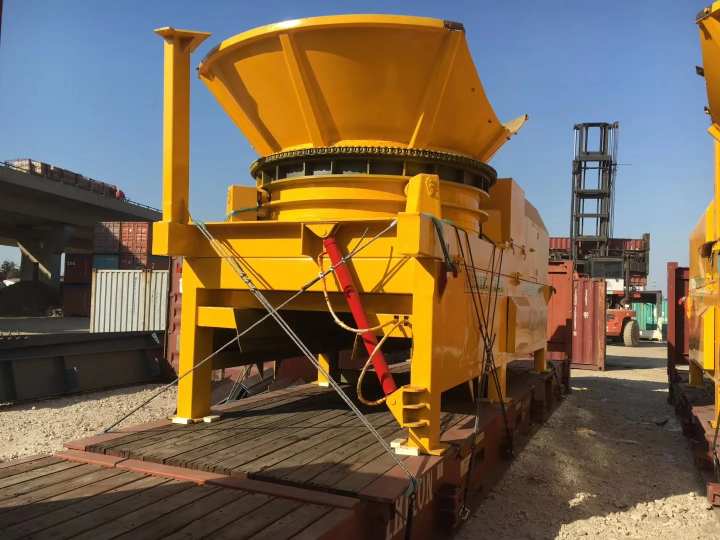  Распродажа 10 тонн в час Высококачественная дробилка для деревянных камней